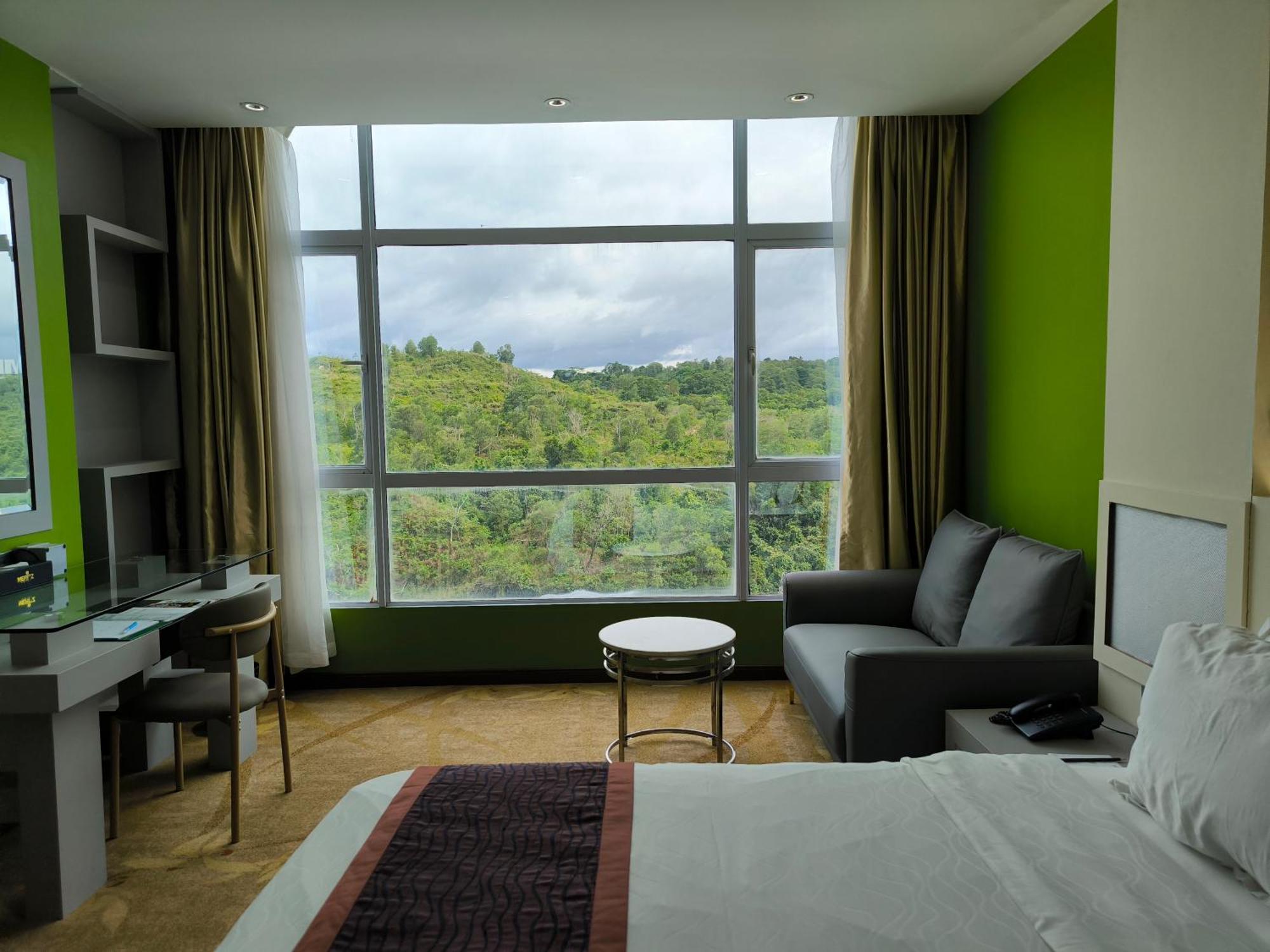 Meritz Hotel Miri Exterior foto